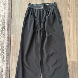 ALO Yoga Black A-Line Wide Leg Skirted Pants